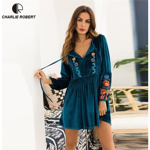 CR Embroidery Vintage Velvet Dress Women V Neck Short Sexy Dress Autumn Winter Long Sleeve Floral Dress vestido de festa