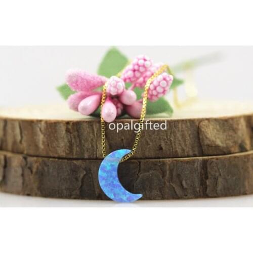 1pc 8*11mm opal pendant opal necklace Moon Shape Gem 2017 Fashion Synthetic Opal Necklaces Gold Color Fashion Necklace For Women