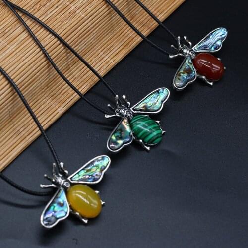 2021New Natural Freshwater Shell Alloy Insect Pendant Necklace Various Stones Exquisite DIY Jewelry Gift Mother of Pearl Shells