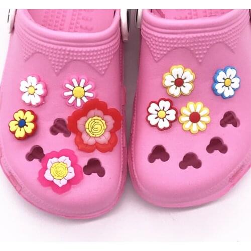 Hot Sale Girl Shoe Charm Shoes Accessories Shoe Decoration Fit Corc Shoes Croz Jib Wristband Backpack Luggage Flower Plant Color