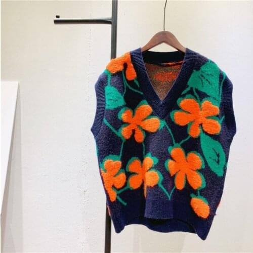 Knitted vest ladies autumn and winter fashion new Korean style wild western style sleeveless v-neck blouse casual