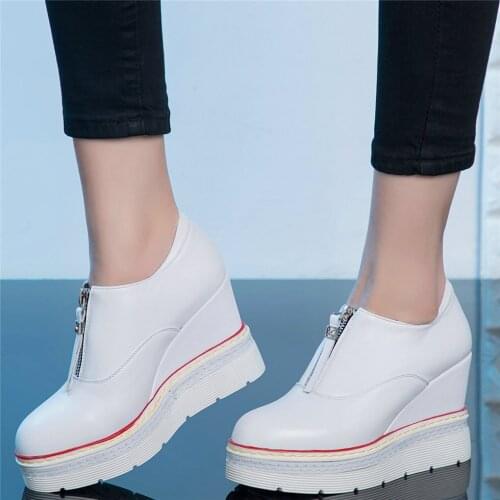 Chic Shoes Women Genuine Leather High Heel Ankle Boots Female Round Toe Fashion Sneakers Platform Oxfords Shoes Casual Shoes Zip