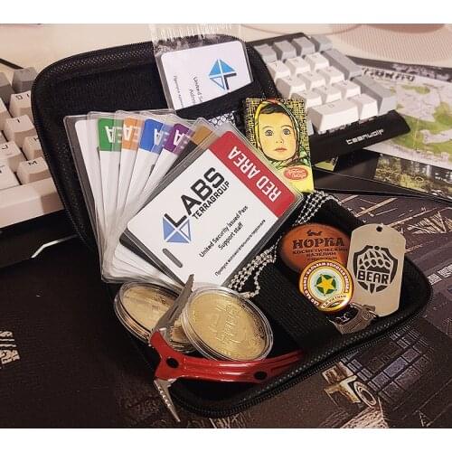 Escape from Tarkov Key Card Access card red blue yellow violet area 21ws #11sr Bitcoin Vaseline With Box Bear