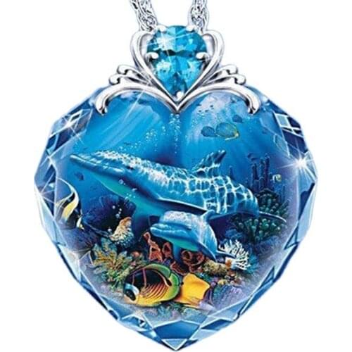 Fashion womens creative dolphin necklace popular simple and exquisite heart-shaped blue crystal glass pendant necklace