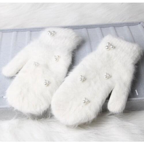 12 color 2019 Fashion women winter gloves Luxury Pearl Decoration Rabbit Fur Gloves For Girl winter outdoor Female mittens Luav