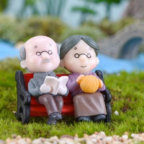 Character Chair Book Grandmother Grandfather Couple Home Decor figurine Fairytale Garden Doll Couple Figurine Miniature Figures