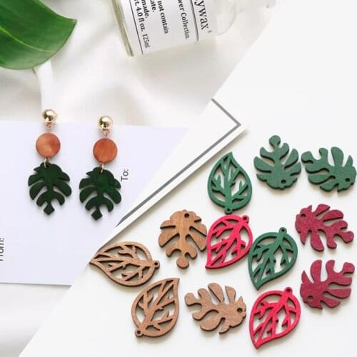 MRHUANG 10pcs/lot Hollow Leaf Wooden Charms Pendant DIY Jewelry Accessories Decoration Ornament