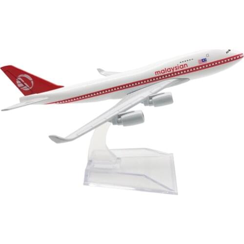 Malaysia RED Airline Plane Model 16CM 1:400 airplane 747 B747 model with base alloy aircraft plane toy model