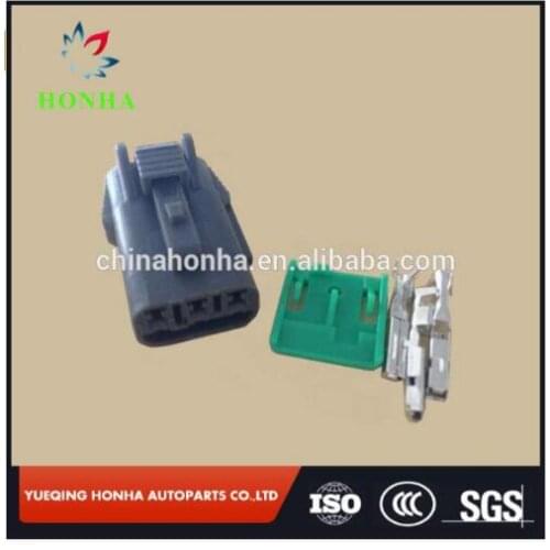 PB015-03320 Grey KUM auto 3 pins female wire harness waterproof electrical connector