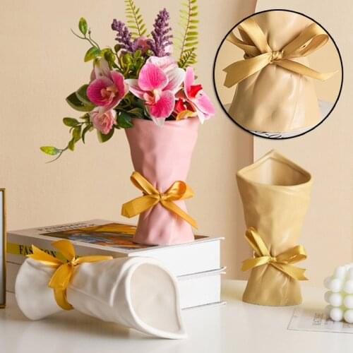 Large Ceramic Bow-Knot Flower Vases Holding Flower Shaped Decorative Dried Flower Vases Table Art Ornament D1