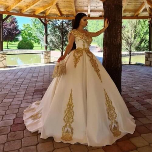 Unique White Muslim Ball Gown Evening Dress 2021 New Arabic Dubai Abendkleider Moroccan Kaftan Party Prom Gown Formal Dresses
