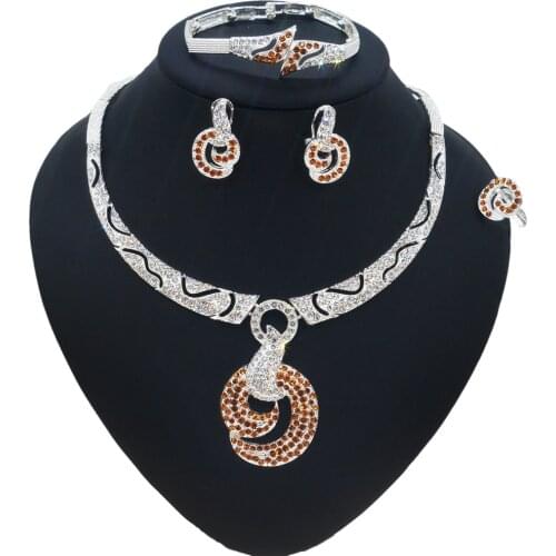 Factory Direct 24k Dubai Gold Jewellery Designs Crystal Rhinestones Women Round Pendant Necklaces Party Wedding Jewelry Set