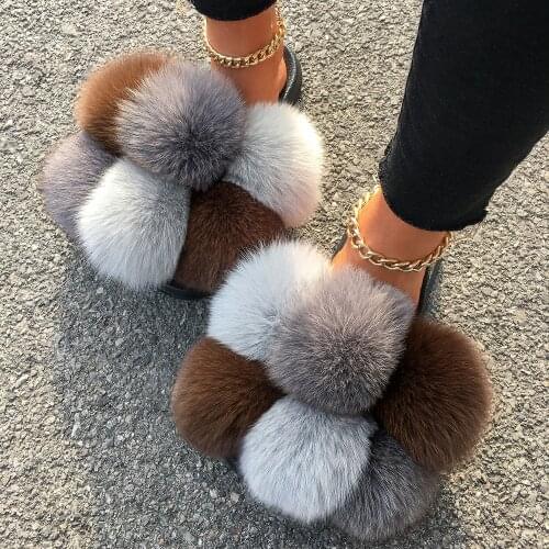 Real Fox Raccoon Fur Slippers Pom Pom Fur Slides Fluffy Flip Flops Plush Fur Ball Slippers Flat Summer Sandals Women House Shoes