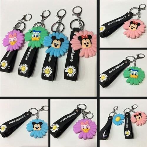 Disney Keychain Mickey Minnie Donald Duck Daisy Duck Cute Cartoon Key chain for Girls Bag Pendant Car Key Accessories Keyrings
