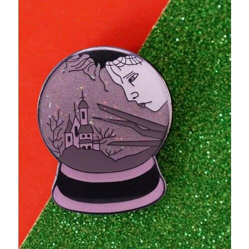 Edward Scissorhands Snow Globe Glitter Brooch Pins Enamel Metal Badges Lapel Pin Brooches Jackets Fashion Jewelry Accessories