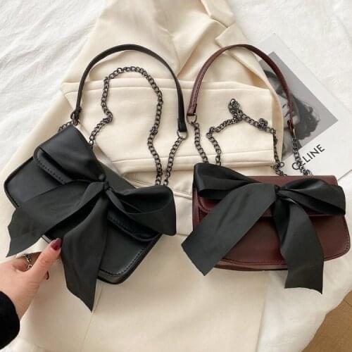 Womens bags fall 2021 new European and American scarves ins fashion wild tide portable chain shoulder slung small square bag