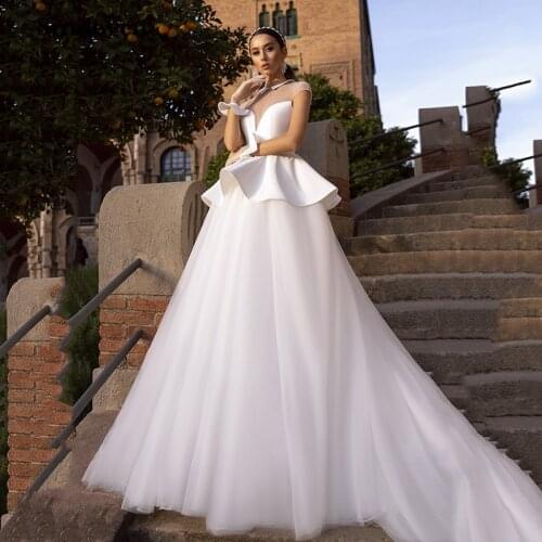 Smileven Ivory Satin Ruffles Princess Wedding Dress Lapel Neck Beach Bride Dresses Cap Sleeve Puffy Tullle Boho Wedding Gown
