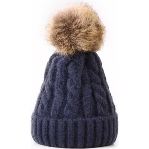 2020 The New Brand Womens Fur Winter the Girl in the Hat Knitted Beanie red kpop Hat Thick Skullies Beanie Hat