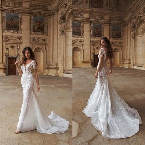 2021 Wedding Dresses V Neck Short Sleeves Lace Appliques Bridal Gowns Custom Made Backless Sweep Train Mermaid Wedding Dress