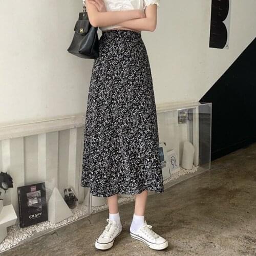 Spring and summer chiffon floral skirt female 2021 new a-line skirt Korean version of the high-waisted thin mid-length skirt