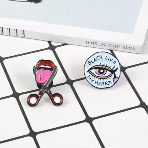 Black Like My Heart Enamel Pins Eye and Mouth Brooches Eyeline Red Lips Scissors Jewelry Punk Pins Badges Jewelry Gift Wholesale