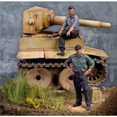 1/35 Resin Figure Model Kit Unassambled Unpainted //951(2 figures and tank)