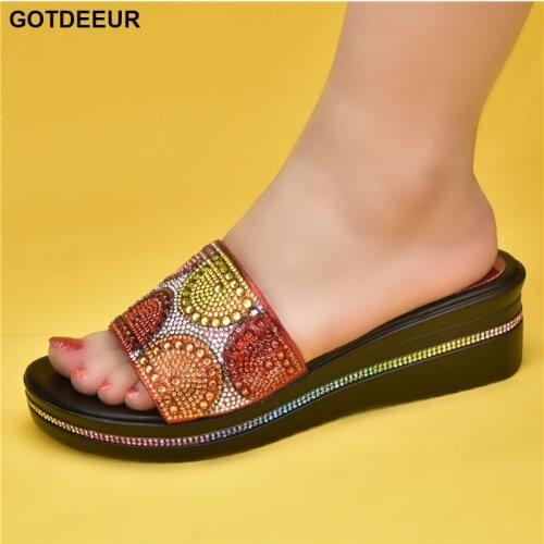 2021 Summer Outdoor Female Beach Slippers High-quality Handmade Fashion Sexy Roman Rhinestones Plus Size Flat Womens Slippers