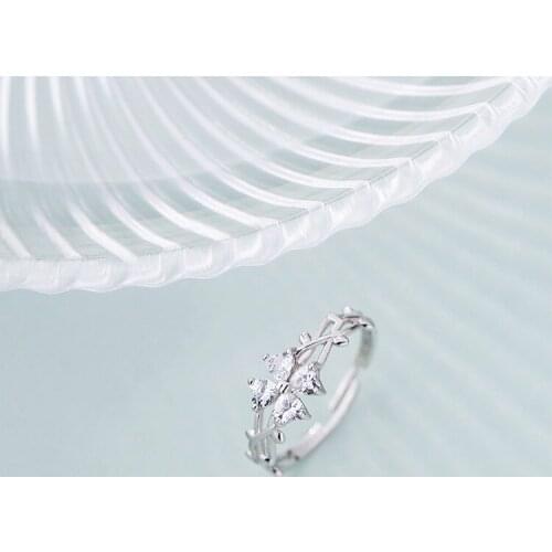 Exquisite Silver Plated Shiny Tree Leaf Crystal Adjustable Ring Personality Charm Women Wedding Ring Valentine Day Gift Jewelry