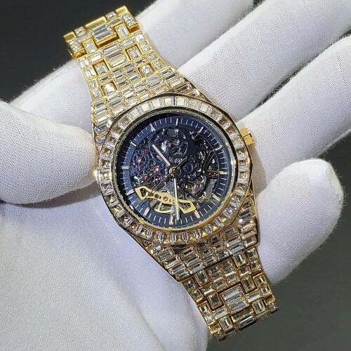 Hiphop MISSFOX Automatic Mechanical Skeleton Mens Watches Top Brand Luxury Fully Iced Out Baguette Diamond 18K Gold Wristwatches