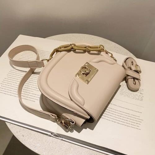 Fashion Small Bags 2021 New Acrylic Chain Single Shoulder Saddle Bag Single Shoulder Messenger Bag Fashionable Purses Summer