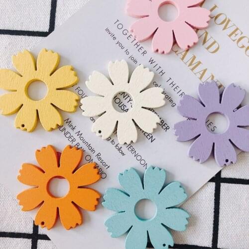 Wooden Flower Shape Eardrop Color Pendant Accessories Necklace Charms Jewelry Finding Diy Material 10pcs