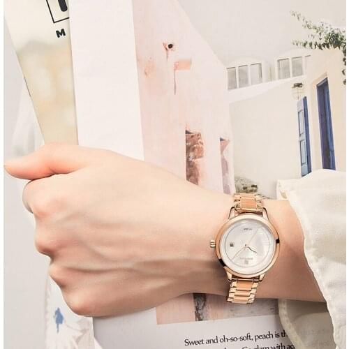 2021NAVIFORCE New Women Watch Fashion Luxury Rose Gold Color Ladies Wristwatch Water Ressistance Classic Fashion Female Clock