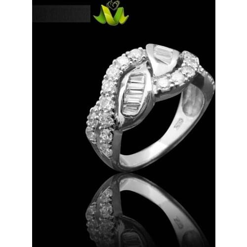 Personality fashion micro-inlay ring workplace women dress collocation jewelry for Europe and the United States avant-garde girl