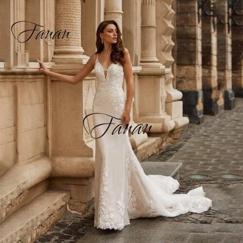 Luxury V-Neck Spaghetti Straps Mermaid Wedding Dresses Lace Appliques Backless Court Train Bridal Gown robe de soirée de mariage