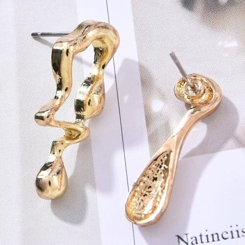 Asymmetric Stud Earrings Female Temperament Exaggerated Earrings Net Red Metal Wind Creative Simple Jewelry 2021 New Hot Sale