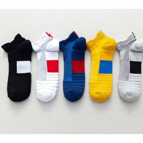 New Mens Basketball Fine Outdoor Socks Thickened Shock Absorption Comfortable Non-slip Shallow Cotton Boat Socks Sports Socks