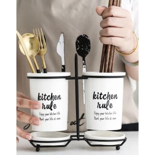 Nordic hanging chopsticks container to accommodate box shelf Leachate rack Must-resistant bucket Household litter box Iron frame