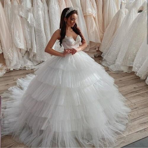 2021 Luxury Plus Size Wedding Dress Ball Gown Pleated Charming Sweetheart Spaghetti Strap Crystal Beaded Bridal Gowns