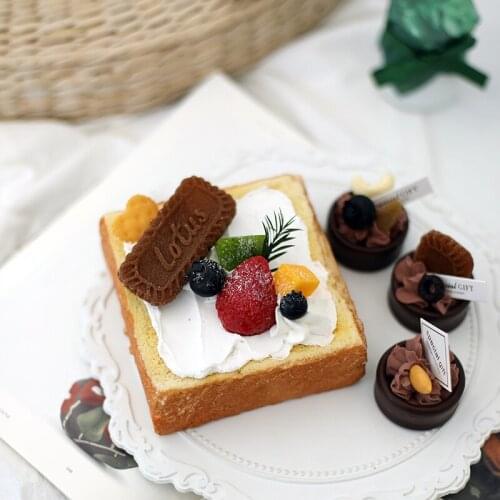 SWEETGO Artificial Toast Fake Mold Simulated Fruit Decoration Bread Home Decorating Showcase Food Photography Props