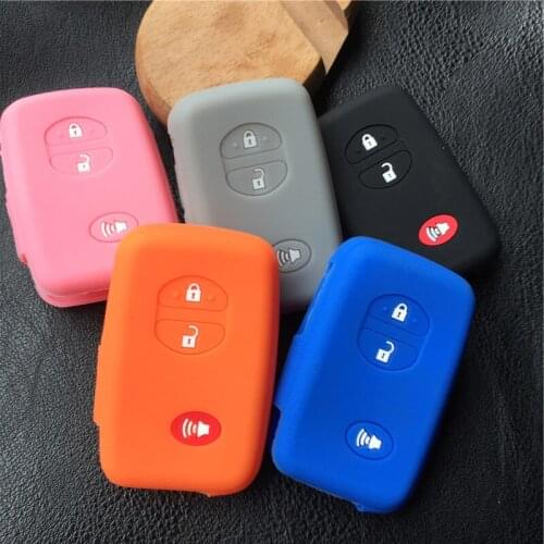 Silicone key fob case cover skin for TOYOTA RAV4 Land Cruiser Camry Highlander Crown Prado Prius 3button avensis accessories