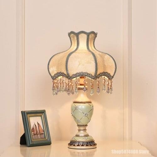 European-style Resin Lace Table Lamp Light Luxury Bedroom Bedside Lighting Table Lamp Living Room Study Home Decoration Lighting