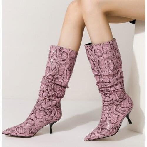 2021 Loose Slip On Ladies Knee High Boots Fashion Snake Pattern Pointed High Heel Boots Female Pleated Four Seasons Shoes
