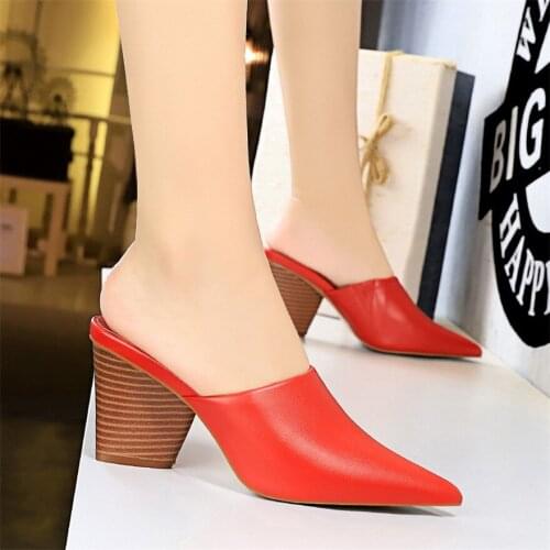 Womens Baotou Slippers 2021 Retro Wood Grain Thick Heels Shoes Woman Soft Leather Daily Lazy Slippers Female Pointed Toe Shoes