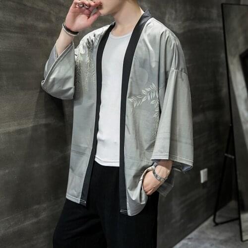 Kimono Cardigan Men Japanese Kimono Men Yukata Print Asia Kimono Cosplay Costume Top Beach Thin Casual Coat Sun Protection Shirt