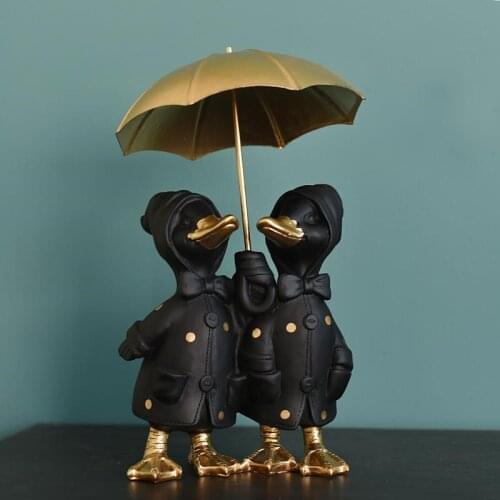 Mordern Nordic Light Luxury Hold Umbrella Little Black Duck Home Decoration TV Cabinet Wine Cabinet Porch Resin Crafts