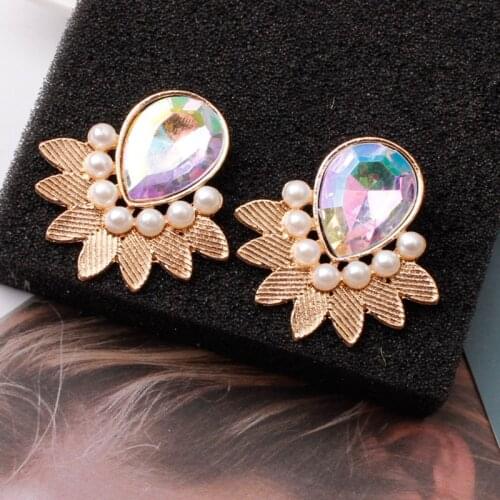 New Design Vintage Colorful Rhinestone Gold Leaf Dangle Earrings for Women Imitatiion Pearl Korean Female Water Drop Earrings