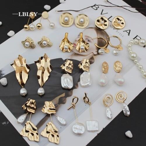 Korea Design Metal Gold Geometric Irregular Circle Square Natural Freshwater Pearl Stud Earrings for Women Girl Gift