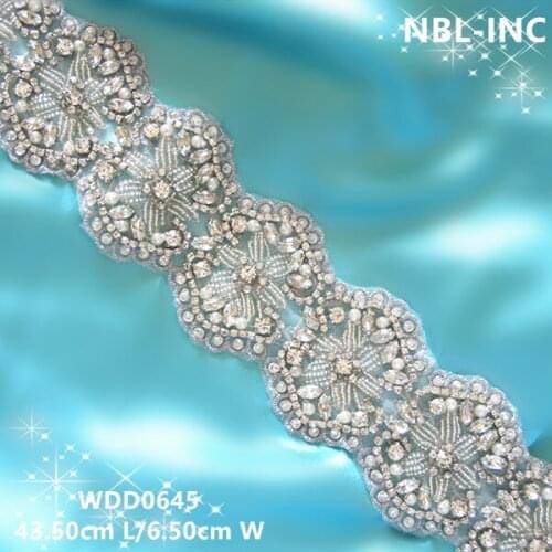 30 pieces) Wholesale bridal sash hand beaded silver clear crystal rhinestone applique for wedding dresses sash belt WDD0645