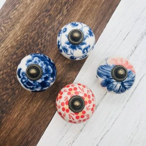 1x Chinese Style Blue and White Hand Painted Ceramic Single Round Knobs Vintage Cabinet Drawer Handles Pulls with Screws
