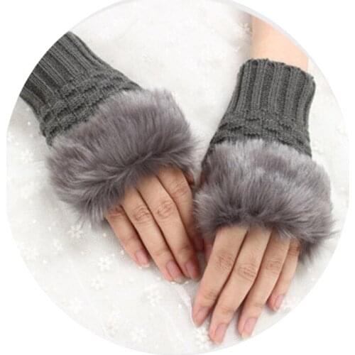 Newly Pretty Faux Rabbit Hair Wrist Warmer Knitted Women Winter Fingerless Gloves DOD886